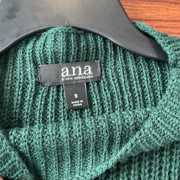a.n.a Crewneck Knit Beaded Hunter Green Sweater Long Sleeves Blouse NWOT - Picture 5 of 9